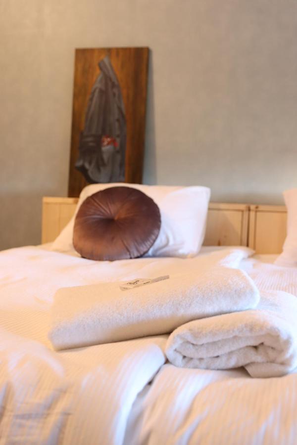Porcus Campus Hotel Aarle-Rixtel ภายนอก รูปภาพ