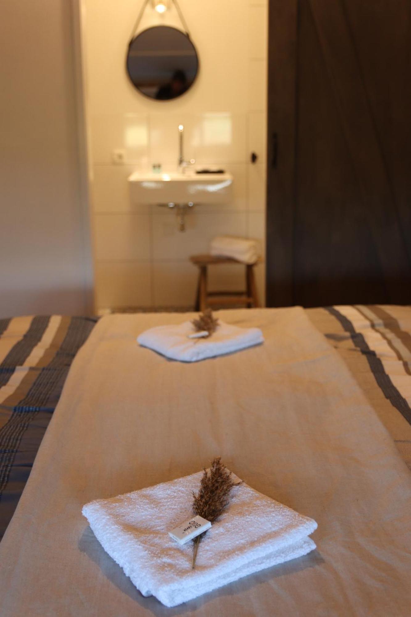 Porcus Campus Hotel Aarle-Rixtel ภายนอก รูปภาพ