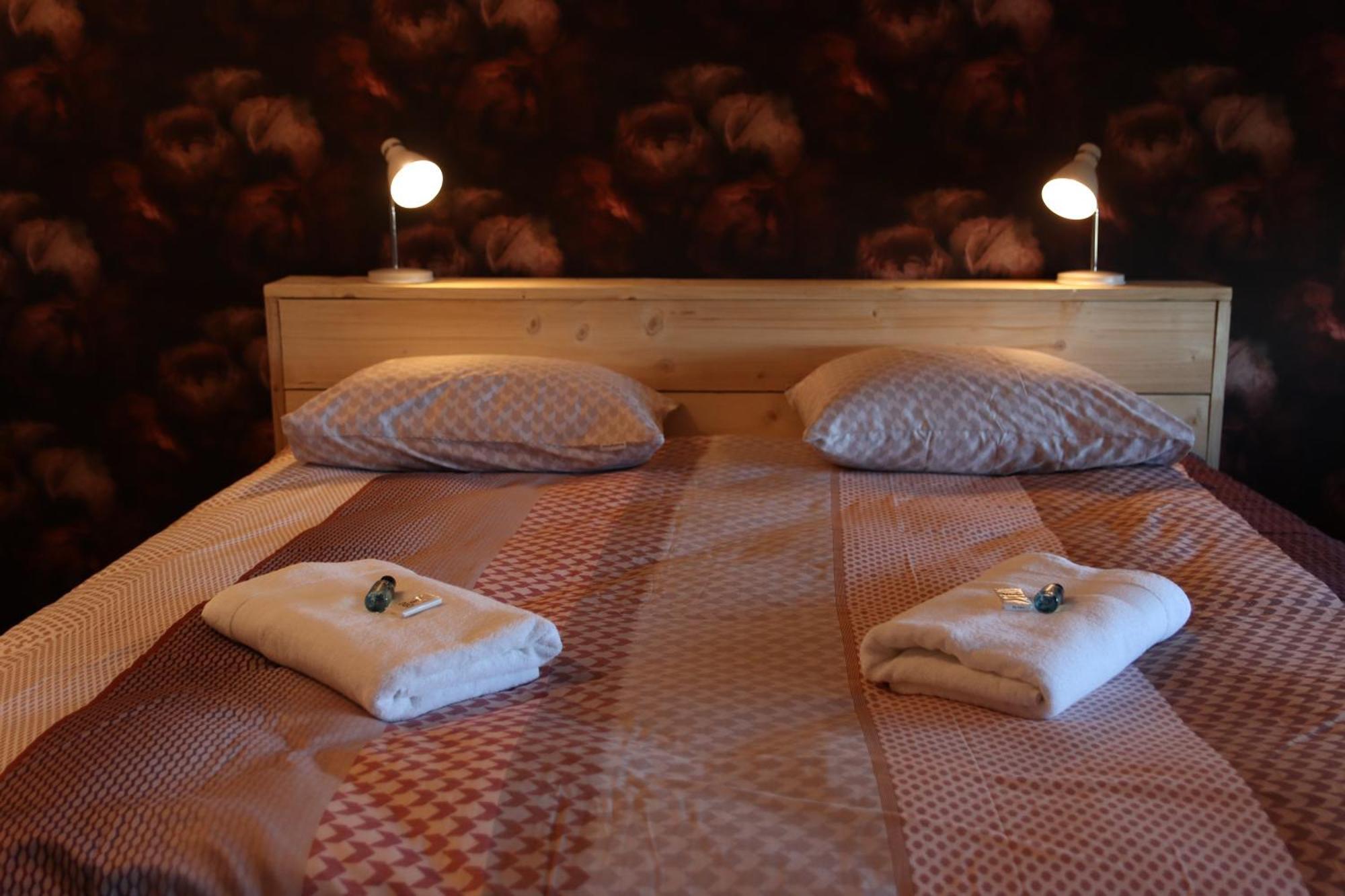 Porcus Campus Hotel Aarle-Rixtel ภายนอก รูปภาพ